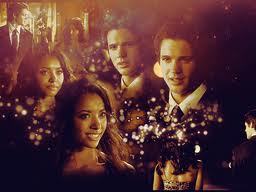 JacqueLoves_'s profile picture. São nos momentos de ausência que vemos o quanto nos faz falta aquele carinho que antes pouco importava.