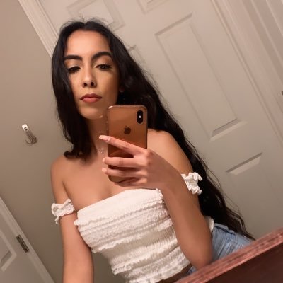 Aleeexis07's profile picture. baby you deserve the whole enchilada