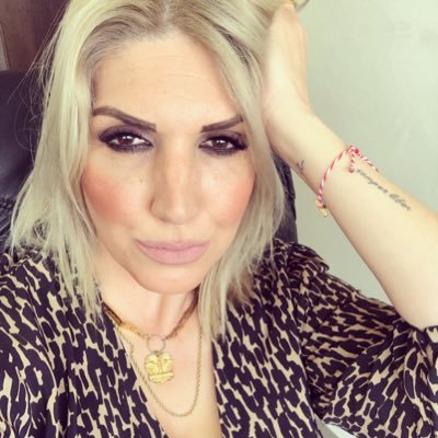 E_mas1981's profile picture. Ενίοτε δικηγορώ κι ενίοτε φιλολογώ