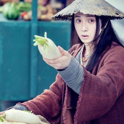 souridealist's profile picture. the drumset is gone and the rug it was on is still there screamin' at me. (Ember, she/her, intermittently NSFW.)