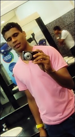 Nem sempre o sorriso que eu trago éh a vida que eu levoo