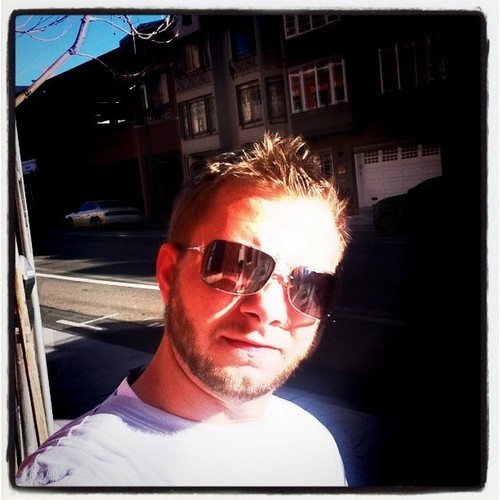 d3m0cracy's profile picture. Nomad.