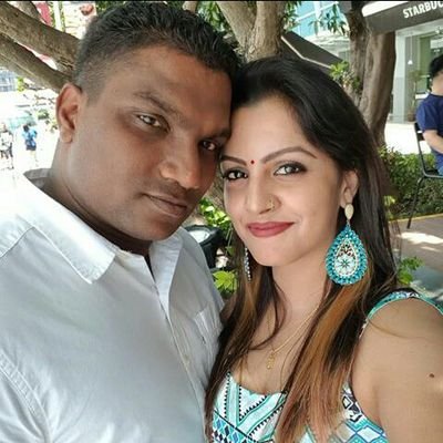 PRIYA19136552's profile picture. .married
im from srilanka Colombo
Tamil
i like music
Tamil movie
ilayaraja songs..
தவறாக பேசுபவர்களுக்கு இதில் 
இடமில்லை..