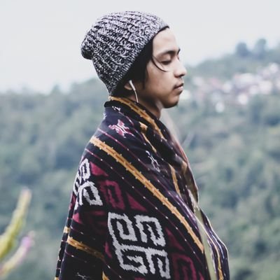 muhrestusinggih's profile picture. Be yourself because pretending is so painful