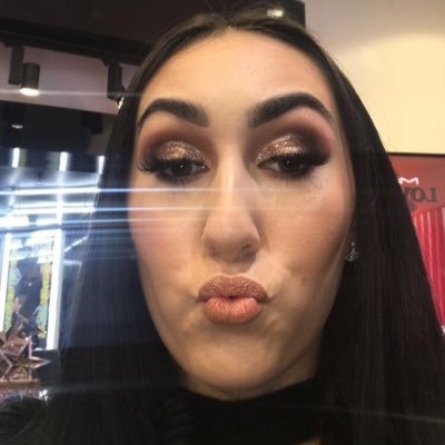 Yasmin14514420's profile picture. A 16 year old girl who loves to sing