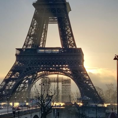 Enneka's profile picture. Développeur java, parisienne d'adoption,maman de 3 garçons
