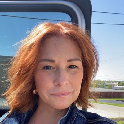 loveydavis's profile picture. 