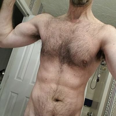 Adults - No one under 18 🔞  older guy - on chaturbate  /rduguy