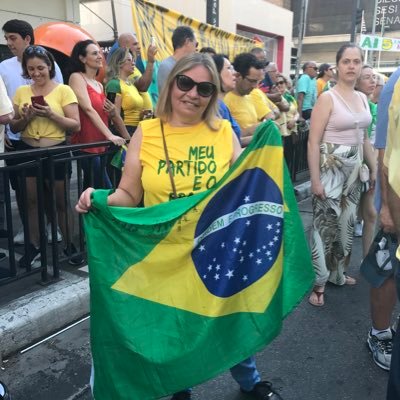 Paulistana, Patriota, anti-comunista.apoiadora do Presidente Bolsonaro.🇧🇷🇧🇷🇧🇷🇧🇷🇧🇷🇧🇷🇧🇷 2022