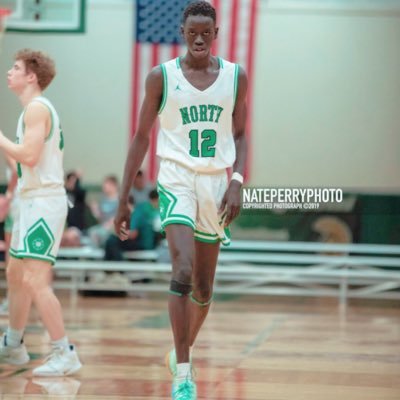 garang1deng's profile picture. 2020 | SG | 6’5” |