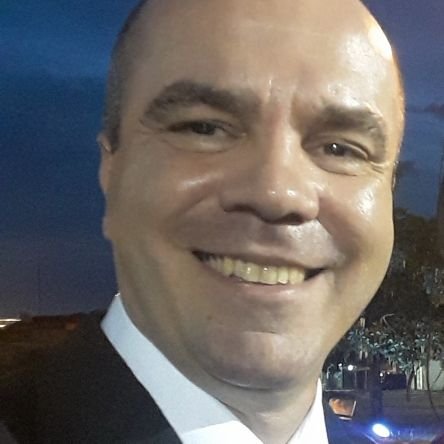 Pai, dai a força aquele que passa pela provação... 🙏
#BolsonaroReeleito2022