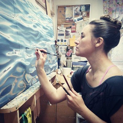 Mum. Artist. Giveaway aficionado.
Original paintings, Art prints & other products - links below!