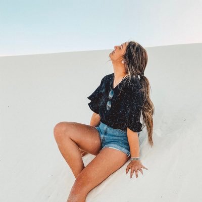 marissaanichole's profile picture. insta: @/marissaanichole [: