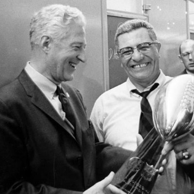 bdwildeman's profile picture. Off to Blue sky.