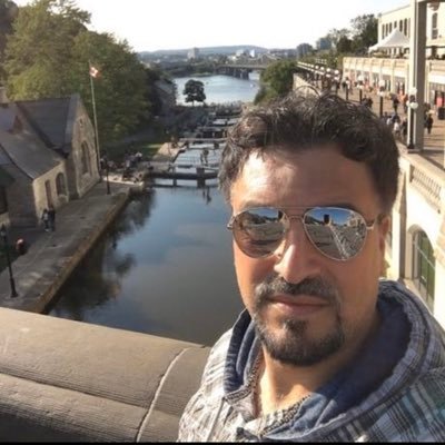 Piper89002643's profile picture. والعلم في شهب الأرماح لامعة ..بين الخميسين لا في السبعة الشهب