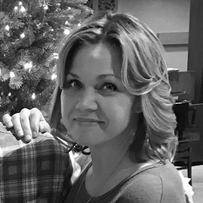 wife, mom & dog-mom to yellow lab, amateur photographer/explorer & introvert. Mostly #retweeting #COVID-19 articles as a digital “scrapbook”.#maskup