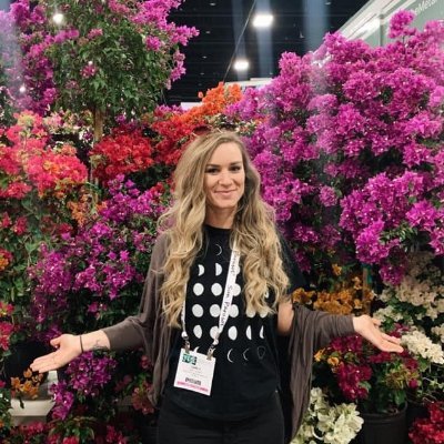 carlybug23's profile picture. 