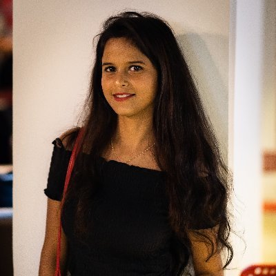 swatij853's profile picture.