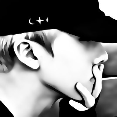 *(☠️) / 𝕿𝖍𝖊 𝗿𝗲𝗮𝘀𝗼𝗻 why 𝕴’𝖒 still hanging on , 𝕴𝖋 I could I'd get you 𝔱𝔥𝔢 𝗺𝗼𝗼𝗻 * 🌑.
