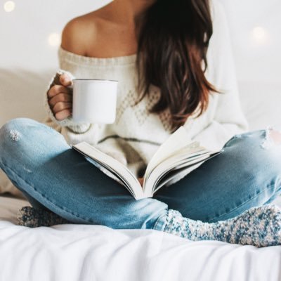Fotógrafa, soñadora, fangirl, pececilla, bibliófila, hufflepuff... 🐶📖☕️ BOOKSTAGRAM https://t.co/xkFro12ZLU
