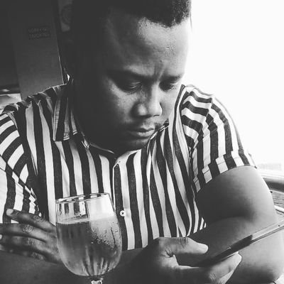 MasixoleFololo's profile picture. Mntanom'Gquba....👌
uNyana WoMpondo,Faku,Thahla,Ndayeni...