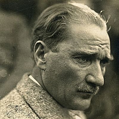 Mustafa Kemal Atatürk
Ne Mutlu Türk'üm Diyene 🇹🇷
''YAŞASIN VATAN YAŞASIN TÜRK MİLLETİ''🇹🇷