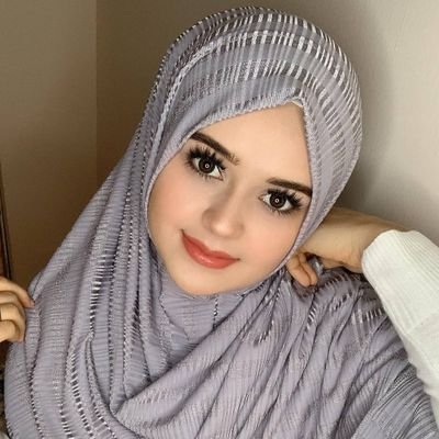 Elifcik001's profile picture. Mutluyum çünkü yanlızım🙆‍♀️