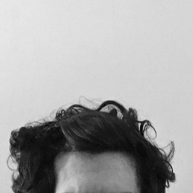 davideoriani's profile picture. Sto pensando..