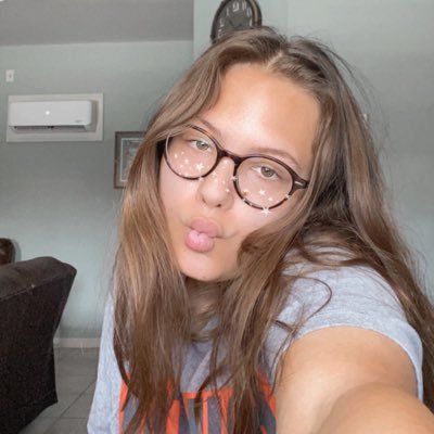 kylie_c1206's profile picture. choose joy