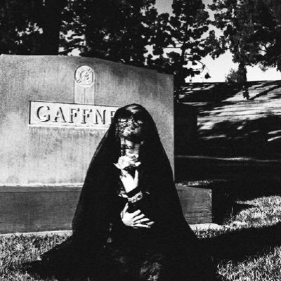 fexochitl's profile picture. idk man. stream kali uchis.