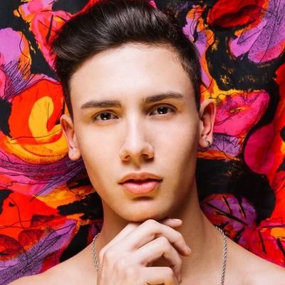 Nueva cuenta de Tw 🐥 - 17 Añitos 🎂- Modelo - Capricornio ♑️