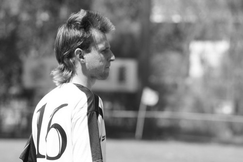 hi my name is Sam Hounsham and i live in Perth WA, Australia, i play soccer for Swan United F.C.