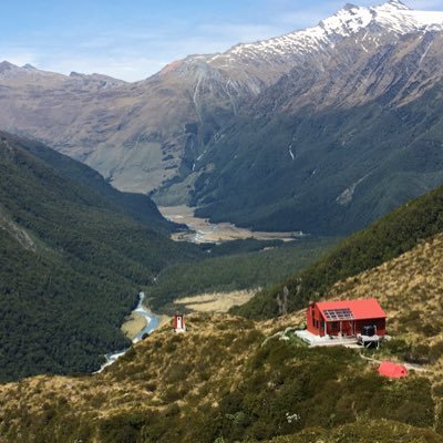 Teaching principal of a small coastal Otago school. Passionate skiier, enthusiastic surfer, innovative learning environment developer and e-learning explorer.