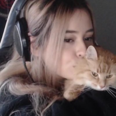 I love streaming league! (not a cry for help)     alt: @imbelowfreezing https://t.co/BzFfzZYN4k