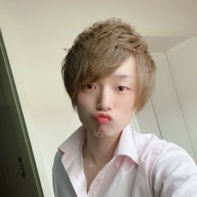 ydJ59eoDcdpJ5Ok's profile picture. ミセス🍏