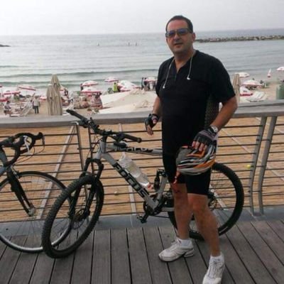 eli8585's profile picture. 