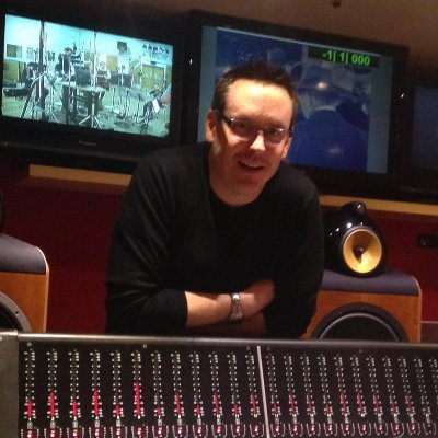 Mastering Engineer @MOTTOsound. Part-time author researching audio mastering practice, education & entrepreneurship. Views are my own! Books: https://t.co/FFsYVHUIpP