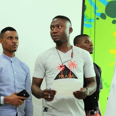||An emerging leader||Teacher|| fellow @teach4Nigeria|| Hope For All Foundation||Speaker||Writer||Critical thinker||Doer||entrepreneur||