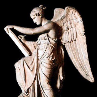 Oritia_'s profile picture. Misántropa aleatoria. Pienso, luego estorbo. Tuiteo desde opiniones en materia sexoafectiva hasta temas políticos o citas famosas, y a veces me cago en todo.