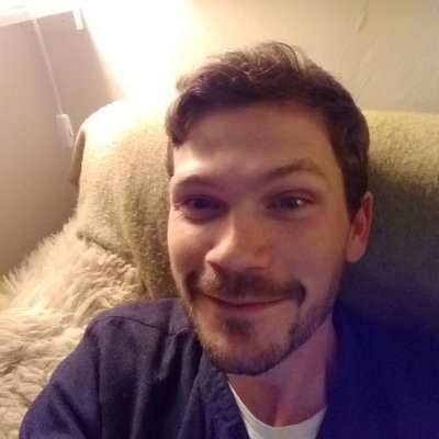 jhollowaywood's profile picture. 