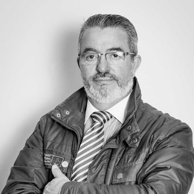 FranciscoRuizA2's profile picture. Soy muy aficionado a los toros y muy cofrade, colaborando incluso en algunos programas de radio y tv locales.
Y algo muy importante soy SEVILLISTA y ESPAÑOL