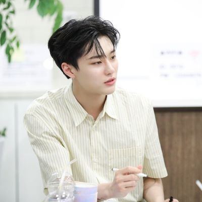 seungyounet's profile picture. ㅡ#1 조승연 : 당신이 독특합니다♡ ㅡFOR X1.