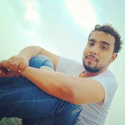 عاشقٍ هالرمل .. من خلقني الله .. لين أموت .                   

مُعلم فُنون مَسَارات .. وابٌ ل تَرَف و فَرَح وسَنَد .