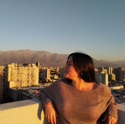 DaniThinks_'s profile picture. Médico Cirujano 👩🏻‍⚕️. El que no sabe lo que busca no entiende lo que encuentra. A Head Full Of Dreams. 9¾ Always. Ig: danithinks_