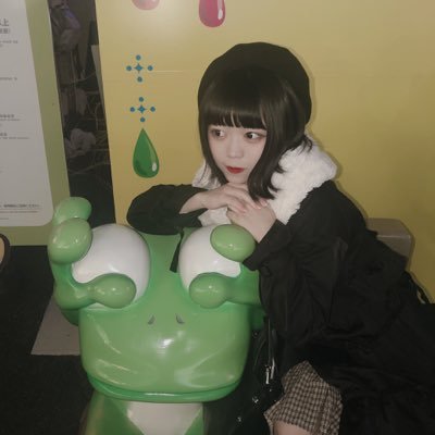 『離さへんで?』そう言って彼は私の首に手を伸ばしゆっくりと締めあげれば、そっと微笑んだ. 『俺を受け入れてや』|性癖垂れ流し