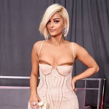 #NotBebeRexha #OUATRp #Omega #Wolf #PrincessBubbleGum