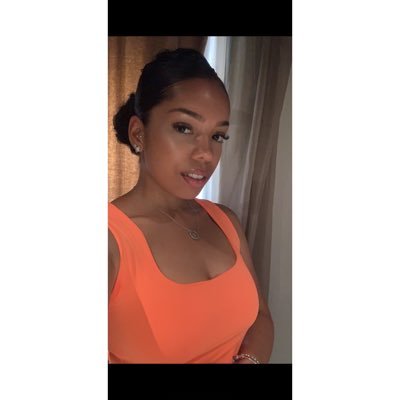 smithx_chloe's profile picture. 