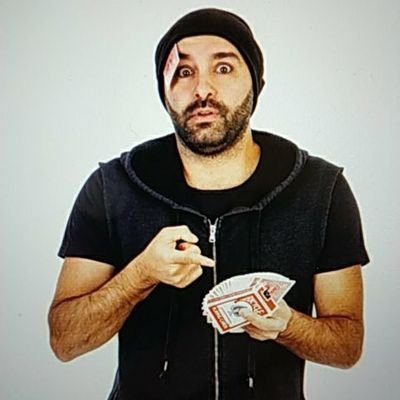 prestigiattore's profile picture. Si sono quello del LONFO ma faccio anche altro ahahah Mago, prestigiatore, illusionista, attore, e...tanta allegria!!! 😉😉😊😊