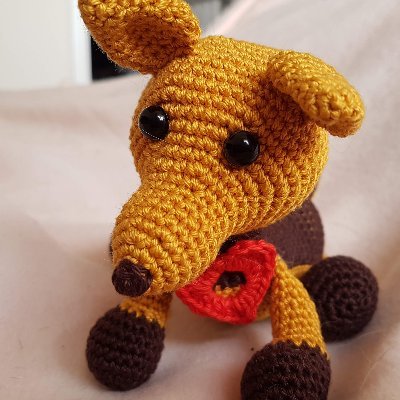 Handmade amigurumi home decor, animals and accessories carefully designed and crafted to be a unique gift for every occassion #QueenOf Amigurumi
#MHHSBD