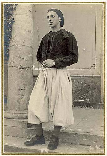 mikearama's profile picture. vagabond, socialist, former marine, writer of unpublished tomes